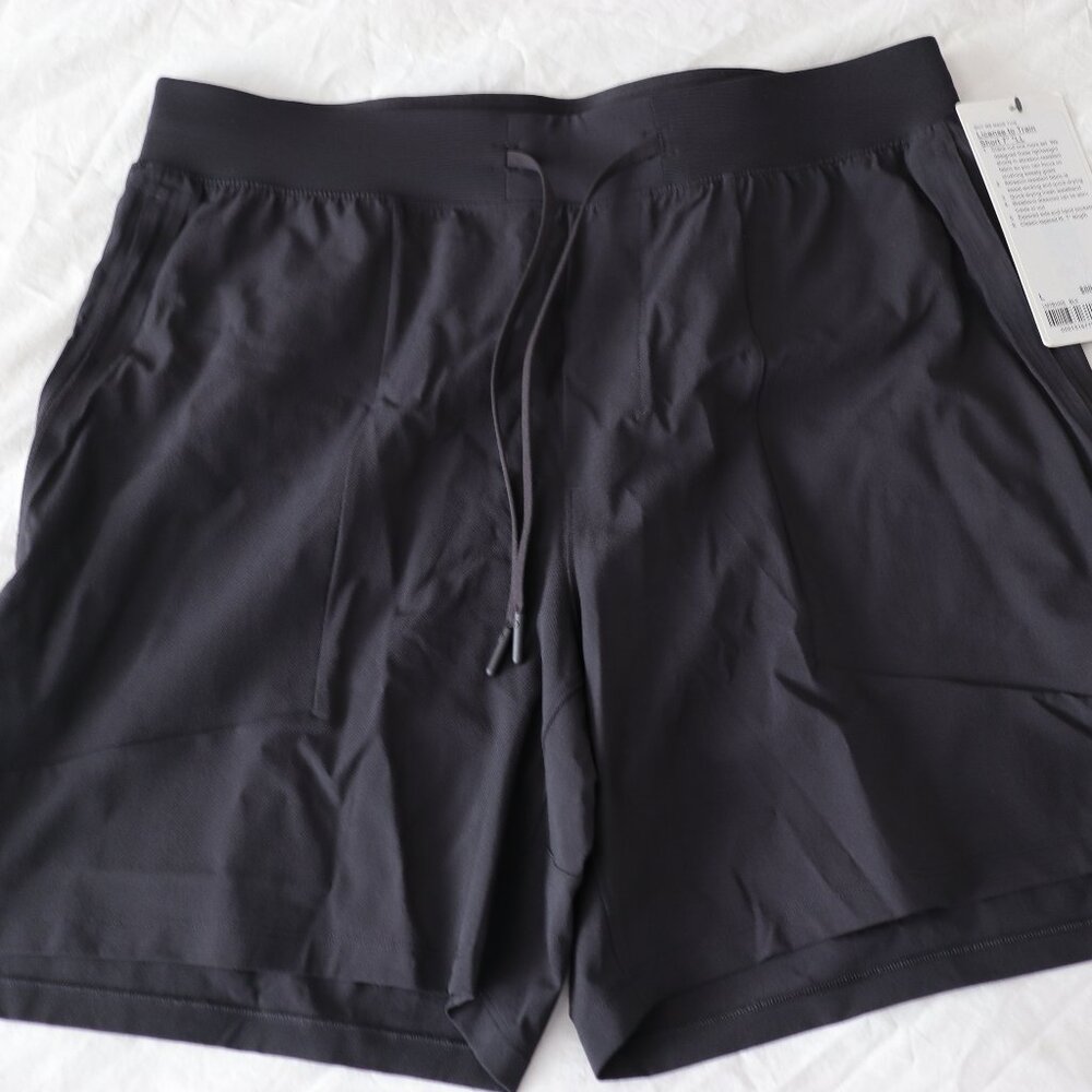Lululemon Mens License To Train LTT Shorts Large Lg Black BLK 7 in inseam